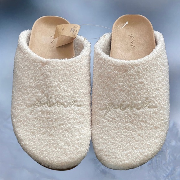 PINK Victoria's Secret Shoes - SOLD❌NEW VS PINK SHERPA Indoor/outdoor CLOG  Size Large 9/10